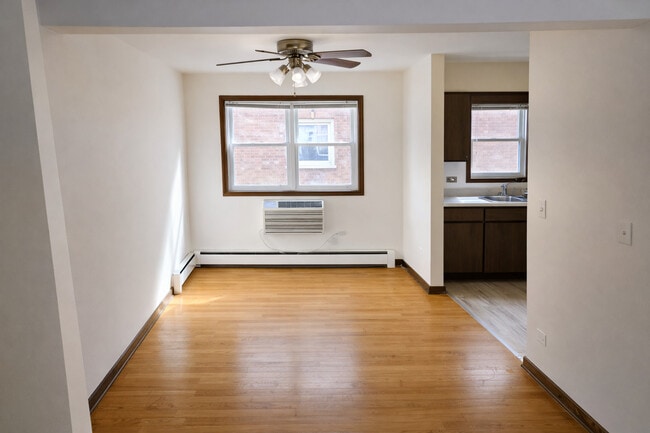 4526 N Seeley Ave in Chicago, IL - Building Photo - Building Photo