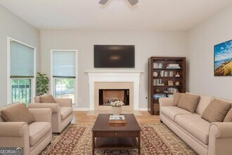 3418 Rose Arbor Ct in Atlanta, GA - Building Photo - Building Photo