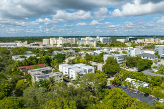 The Enclave in South Miami, FL - Building Photo - Building Photo