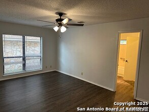 7554 Oriental Trail in San Antonio, TX - Building Photo - Building Photo