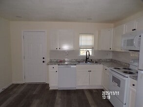 1607 NW Lincoln Ave in Lawton, OK - Building Photo - Building Photo