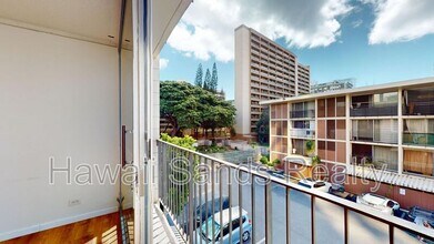 933 Kaheka St in Honolulu, HI - Foto de edificio - Building Photo