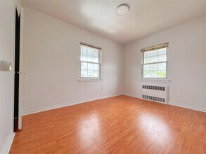 147-40 20th Rd in Queens, NY - Building Photo - Building Photo