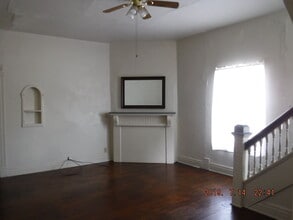 102 S F St, Unit 102 in Marion, IN - Foto de edificio - Building Photo