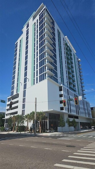 777 3rd Ave N in St. Petersburg, FL - Building Photo