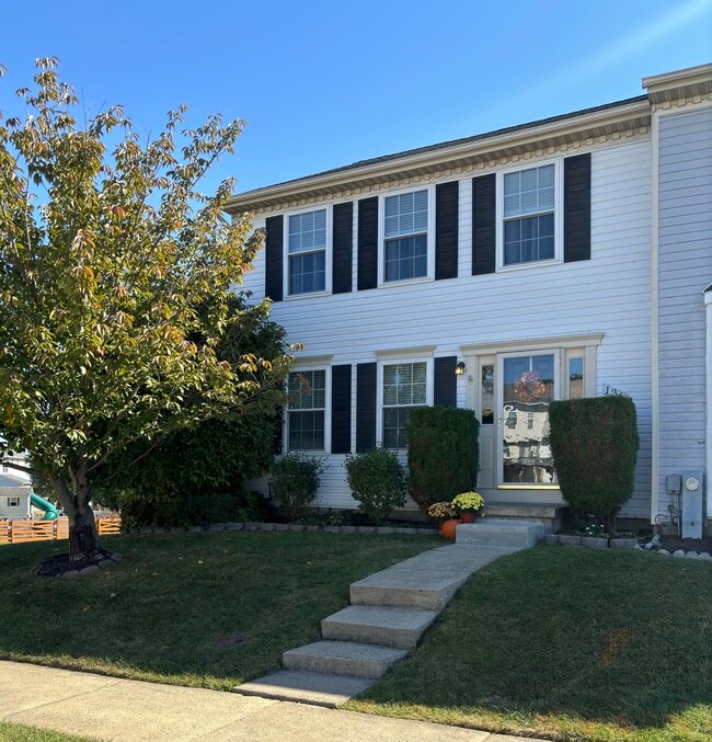 property at 136 Bluebill Ct