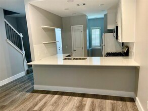 2930 Grants Lake Blvd in Sugar Land, TX - Building Photo - Building Photo