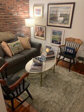 455 Park Dr, Unit A in Boston, MA - Building Photo - Building Photo