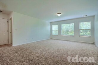 5732 Barrington Run in Union City, GA - Building Photo - Building Photo