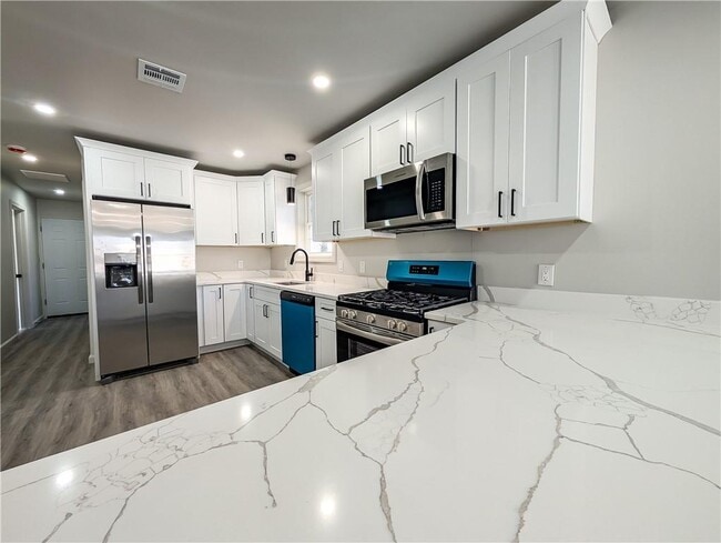 88 Julian St in Providence, RI - Building Photo - Building Photo