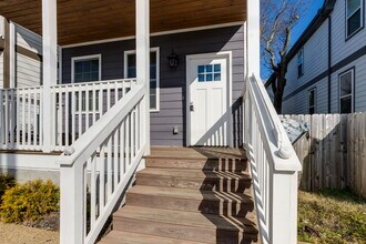 5908A Morrow Rd in Nashville, TN - Building Photo - Building Photo