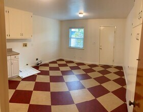 216 Baltimore Ave in Huntington Beach, CA - Building Photo - Building Photo