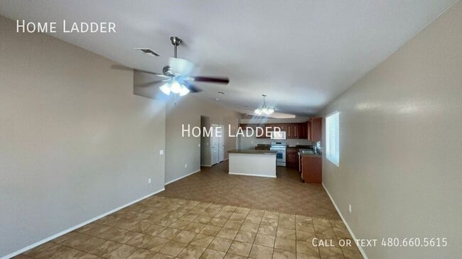 2349 Oakmont Ln in Casa Grande, AZ - Building Photo - Building Photo
