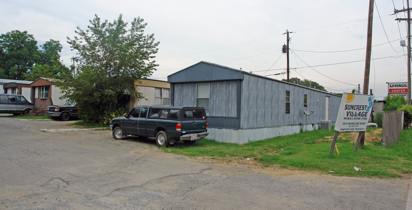 5616 Baseline Rd in Little Rock, AR - Foto de edificio