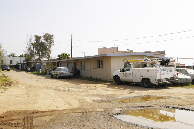 21874 Alessandro Blvd in Moreno Valley, CA - Building Photo - Building Photo