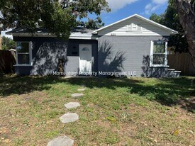 3211 5th Ave S in St. Petersburg, FL - Building Photo
