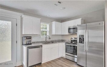 13227 Willow Oak Cir in Gulfport, MS - Building Photo - Building Photo