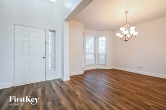 8606 Granville Dr in Dallas, TX - Building Photo - Building Photo