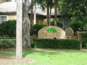 494 N Pin Oak Pl in Longwood, FL - Building Photo - Building Photo