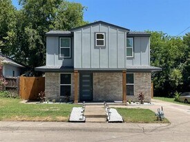 203 E Bourn St in Rockwall, TX - Building Photo