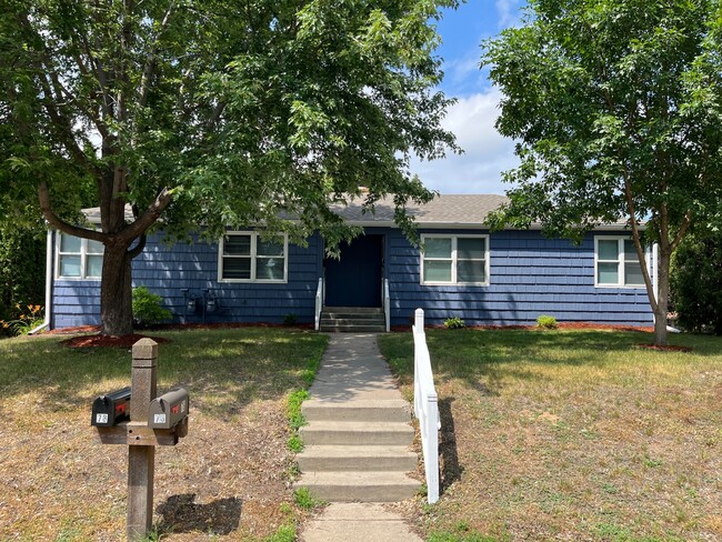 77 Logan Ave W, Unit 77 Logan Avenue W