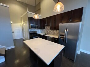 Nickel City Lofts in Buffalo, NY - Foto de edificio - Building Photo