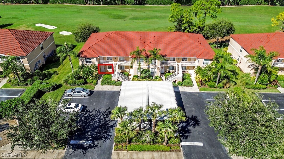 2875 Cypress Trace Cir in Naples, FL - Building Photo