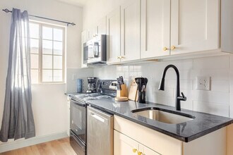 1384 Ridge Ave in Philadelphia, PA - Building Photo - Building Photo
