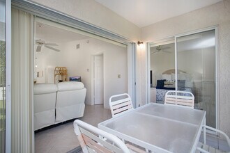 887 Gulf Pavillion Dr in Naples, FL - Building Photo - Building Photo