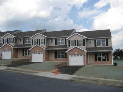 property at 3025 Center Rd