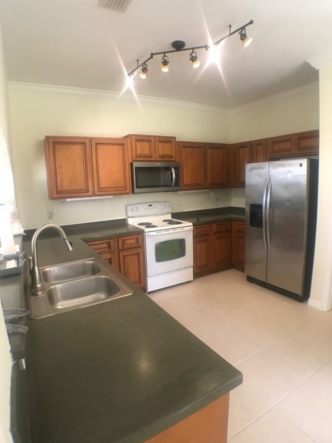 2992 Sequoyah Dr in Haines City, FL - Building Photo - Building Photo