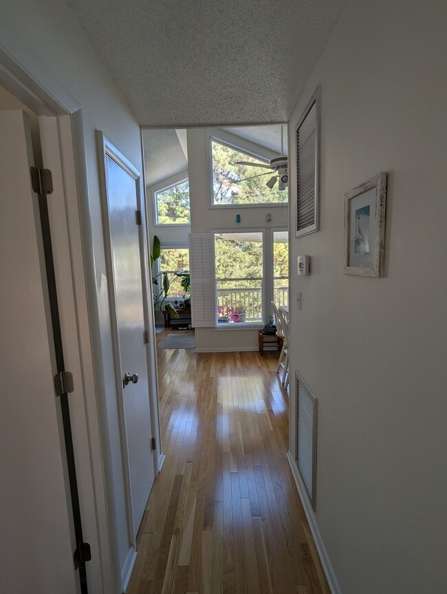 2036 Portsmouth St in Kill Devil Hills, NC - Building Photo - Building Photo