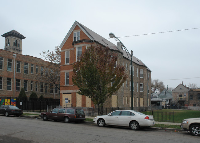 5031 S Hermitage Ave in Chicago, IL - Foto de edificio - Building Photo