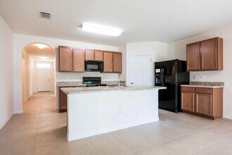 401 SE 6th Terrace in Cape Coral, FL - Building Photo - Building Photo