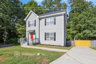 3298 Sugar Creek Trce in Atlanta, GA - Building Photo