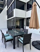 3400 S Ocean Blvd in Highland Beach, FL - Foto de edificio - Building Photo