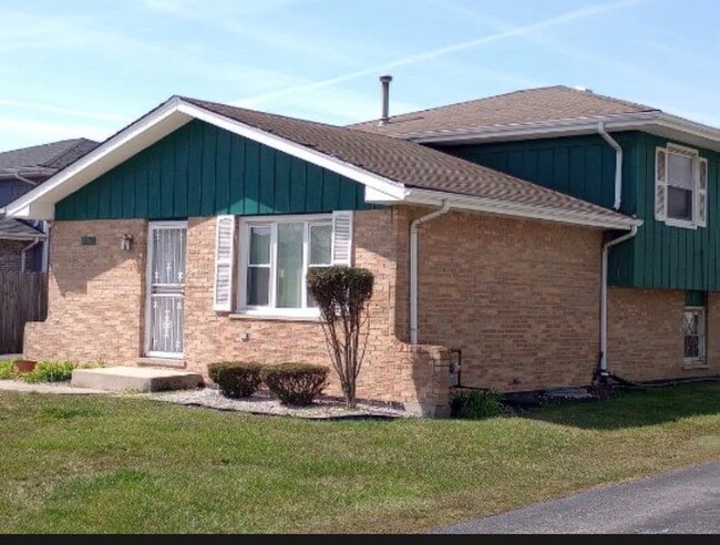property at 14512 Oakley Ave