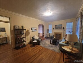 128 S Capitol Pkwy in Montgomery, AL - Foto de edificio - Building Photo