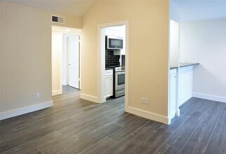 3616 Stanford St-Unit -4 in Houston, TX - Building Photo - Building Photo