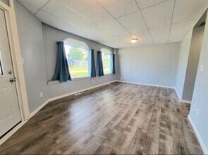 1702 Milburn Blvd in Mishawaka, IN - Building Photo - Building Photo