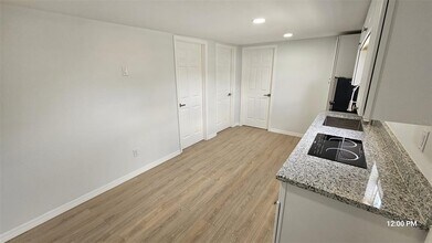3142 Diana Dr-Unit -B in Zephyrhills, FL - Building Photo - Building Photo