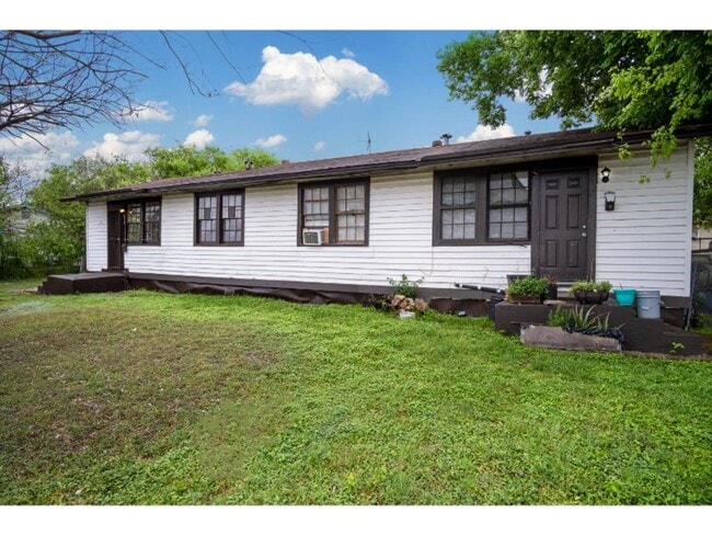 property at 514 Bee St