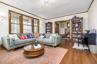 291 Delavan Ave in Greenwich, CT - Building Photo - Building Photo