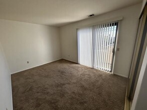 4576 Hawley Blvd in San Diego, CA - Foto de edificio - Building Photo