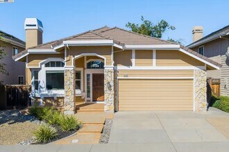3419 Park Pl in Pleasanton, CA - Building Photo - Building Photo