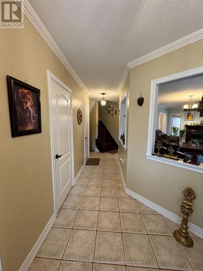 659 Garden Walk in Mississauga, ON - Building Photo - Building Photo