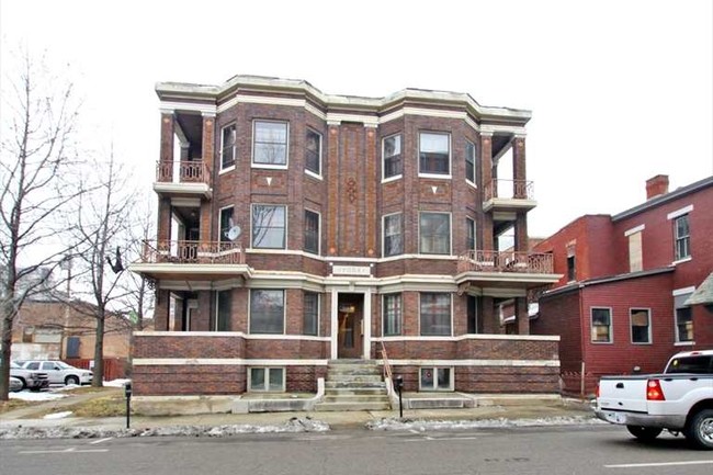 128 E 5th St in Covington, KY - Foto de edificio - Building Photo