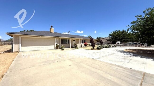 12591 Snapping Turtle Rd in Apple Valley, CA - Building Photo - Building Photo