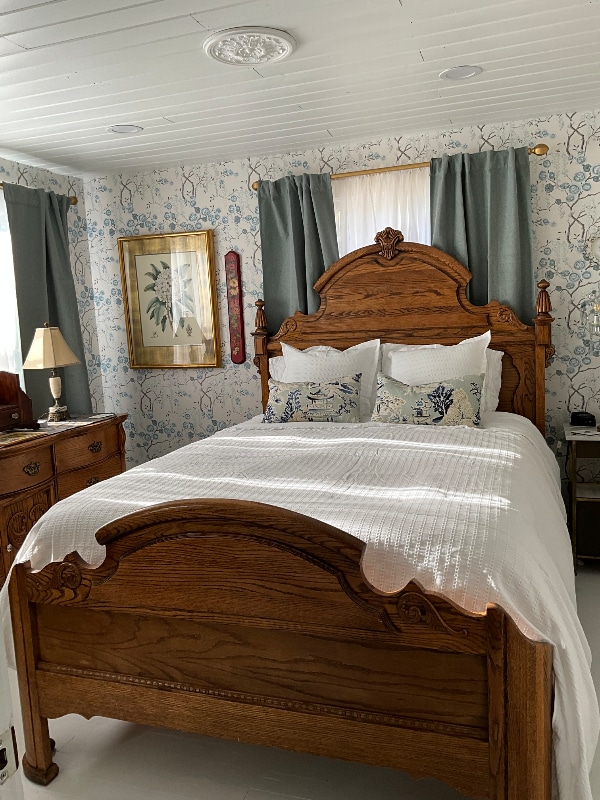 44 N H St in Cottage Grove, OR - Foto de edificio - Building Photo