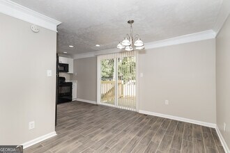 7594 Casper Ct in Jonesboro, GA - Building Photo - Building Photo